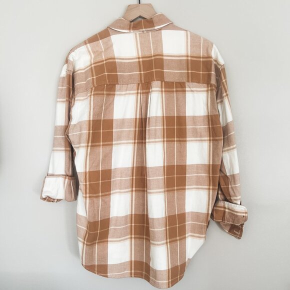 Universal Thread • Oversized Plaid Flannel Shirt - Picture 3 of 4